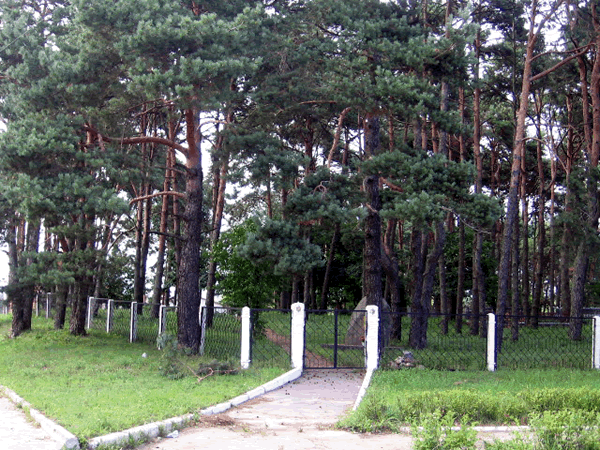 Entrance to Memorial in Braslav